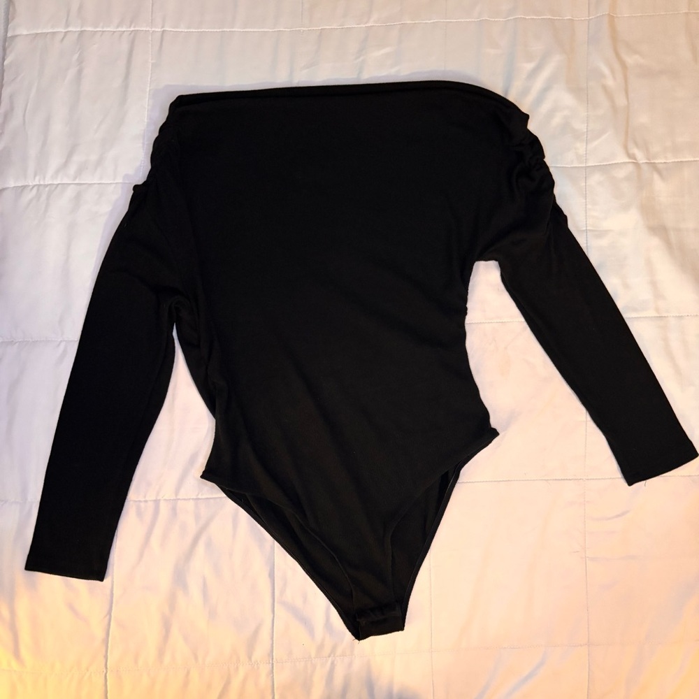 SHEIN Black Off-Shoulder Bodysuit